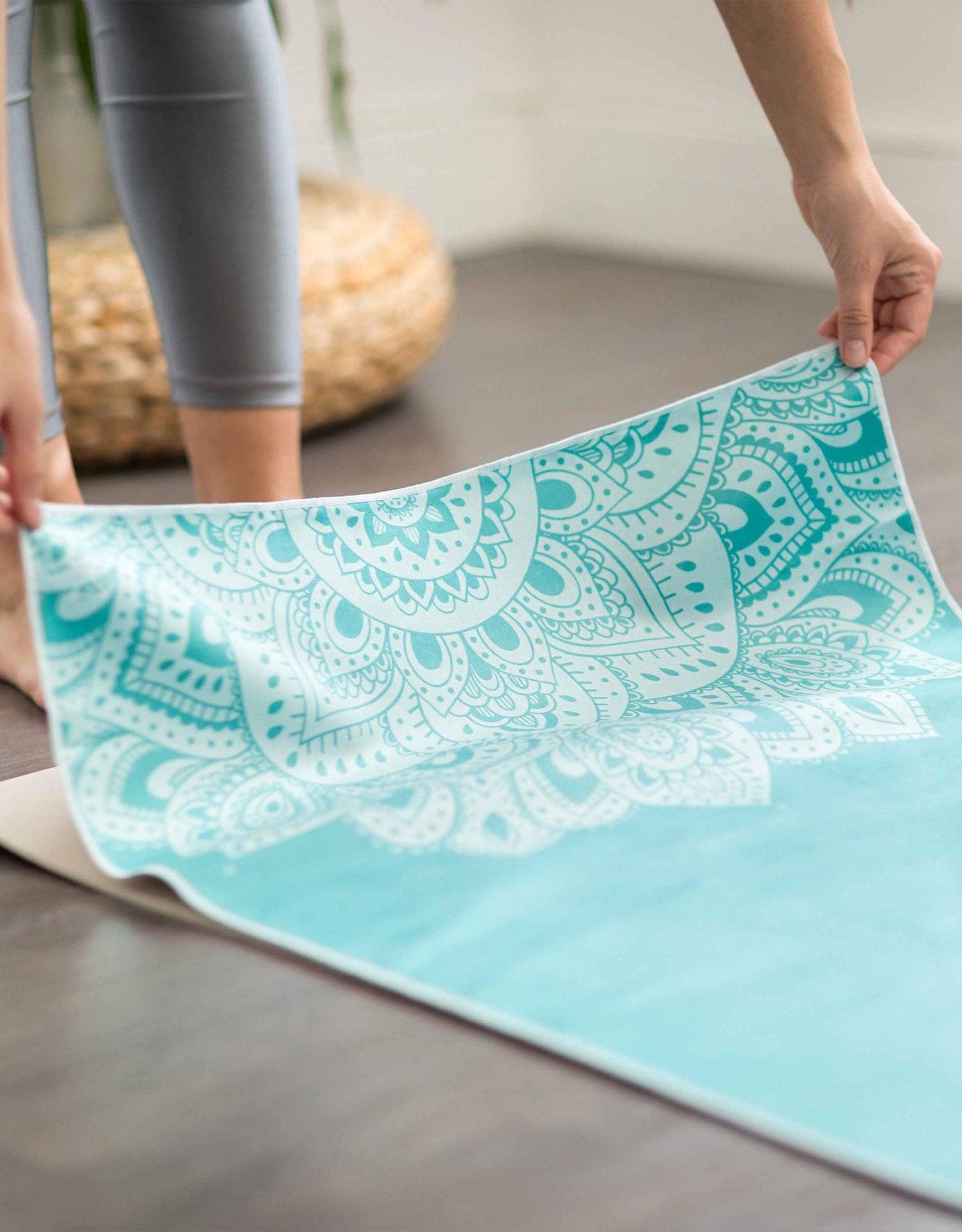 Yoga Mat Towel - Mandala Turquoise - Yoga Design Lab 